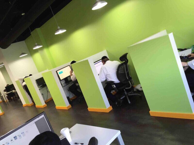 DartMedia_'s tweet photo. Almost a month @ our New Office!
view of the #postmodern style interiors of our new office in Upstate NY
#goinggreen https://t.co/8I3wAb3KmT