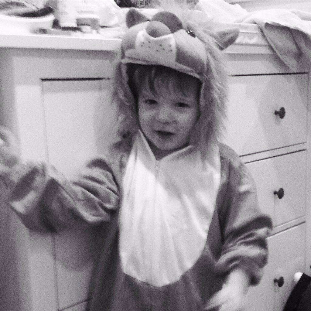 Exposed: Extravagant junior doctor keeps live lion in own home #moetmedics #smearthedocs