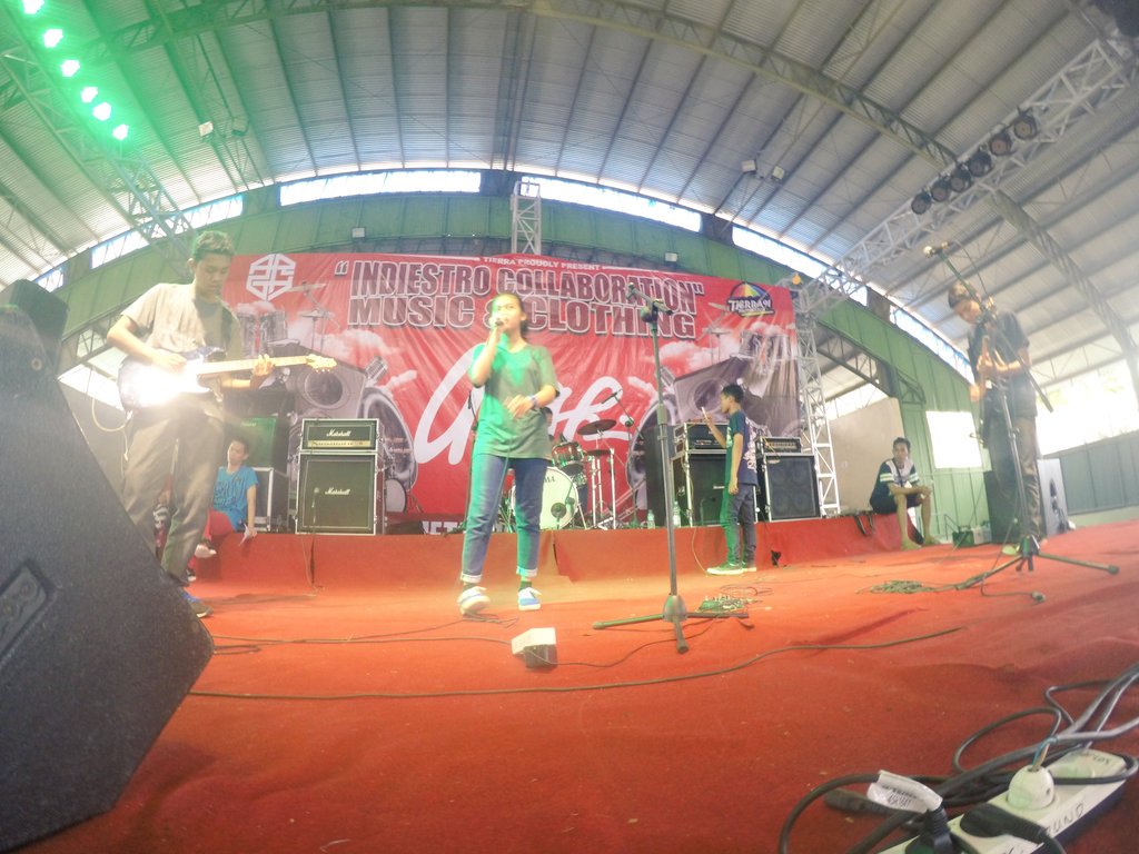On stage kemaren di boyolali gaes...