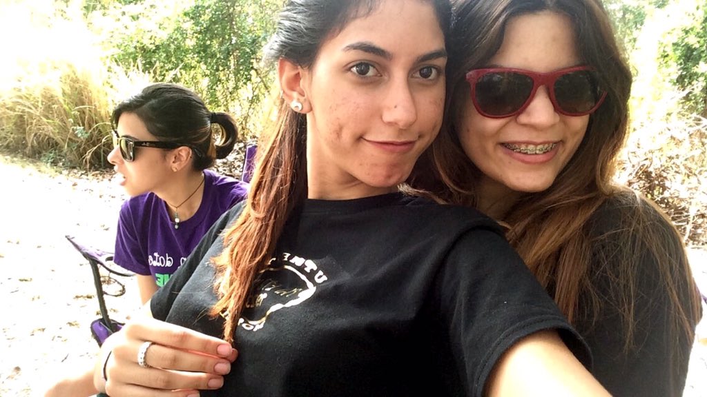 anagcm7's tweet image. felicidad pura 💘 #ΗΓΔ #pledgeweek #gusETA 🎀💛💜👑✨