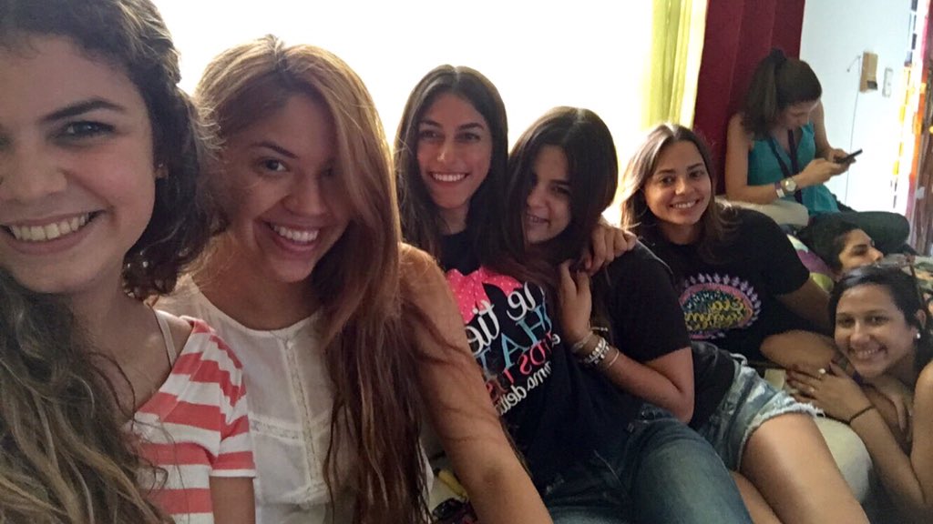 anagcm7's tweet image. felicidad pura 💘 #ΗΓΔ #pledgeweek #gusETA 🎀💛💜👑✨