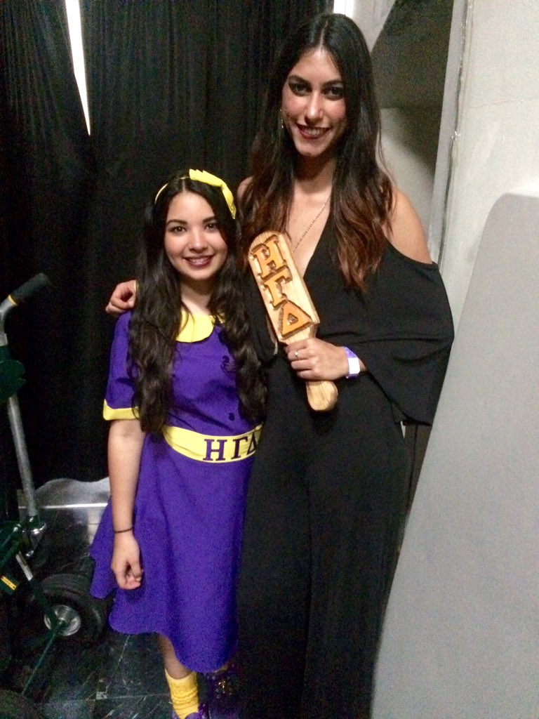 anagcm7's tweet image. felicidad pura 💘 #ΗΓΔ #pledgeweek #gusETA 🎀💛💜👑✨