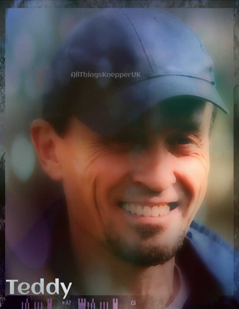KnepperThings's tweet image. That killer smile 💚😌 @robert_knepper #robertknepper #knepperedit #editgeek 🤓😇