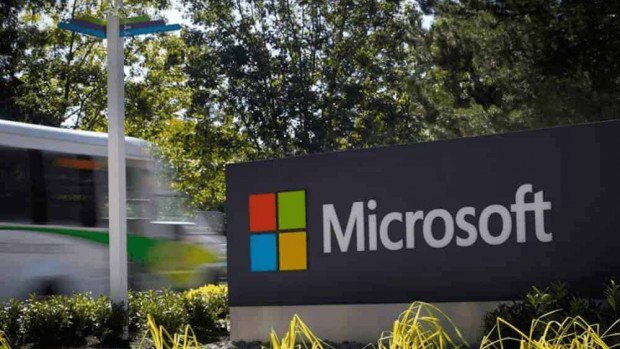 RussSL's tweet photo. #Microsoft Is About To #Stop #Supporting Older Versions of #Internet #Explorer - #WebProNews https://t.co/JtrMsF1xj9 https://t.co/VgJIoWAr3J