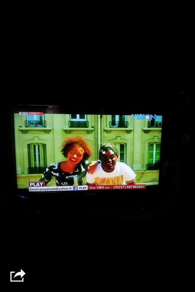 Craziam's tweet photo. Quand tu passes à la télé 😋 #Cameroun #slimmarion @slimyyo #ausoleil #clip #dancer https://t.co/RxOKTs5MnV