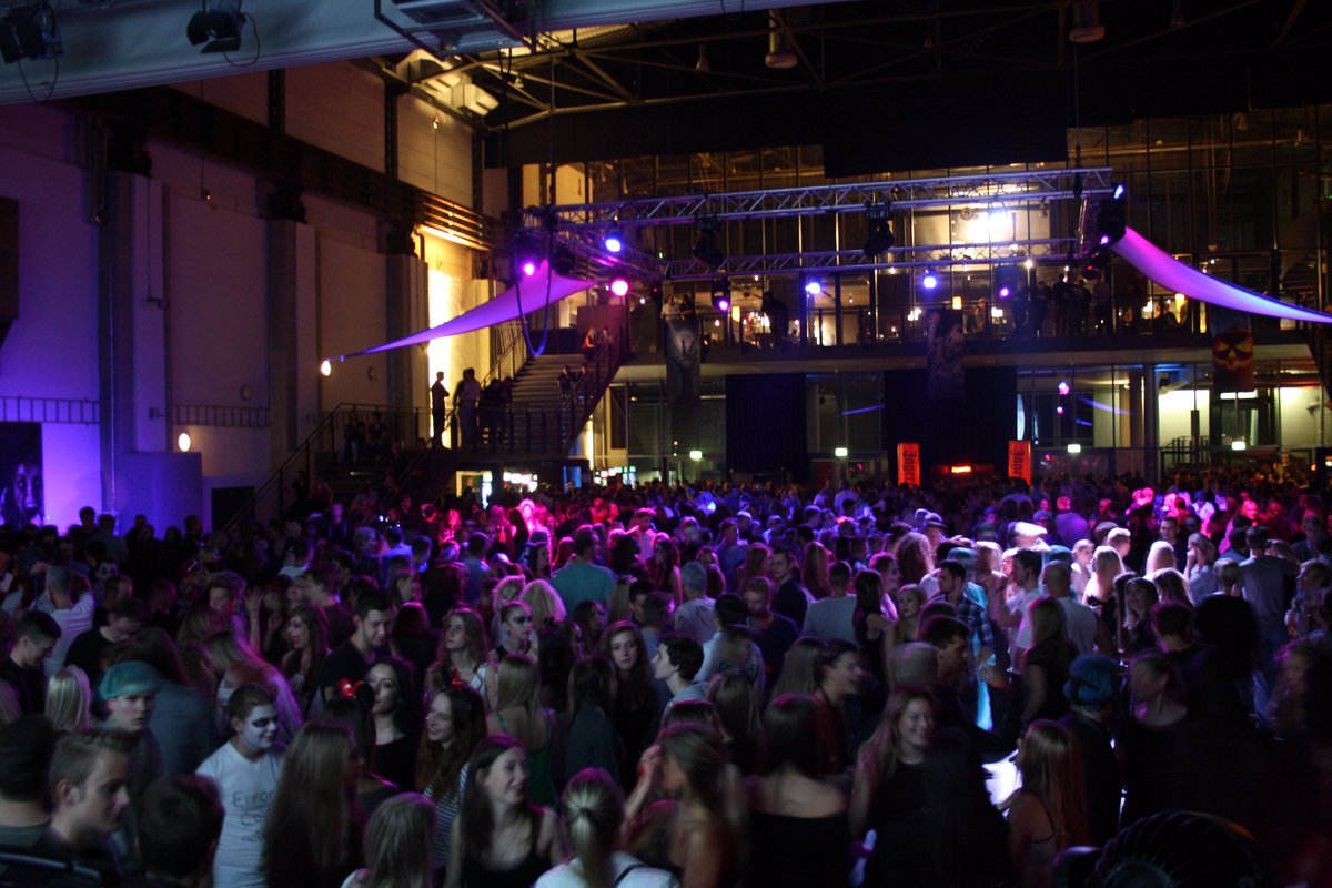 visiontechEvent's tweet image. Nachträgliche Fotos der #Halloweenparty in der #Henrichshütte #Hattingen