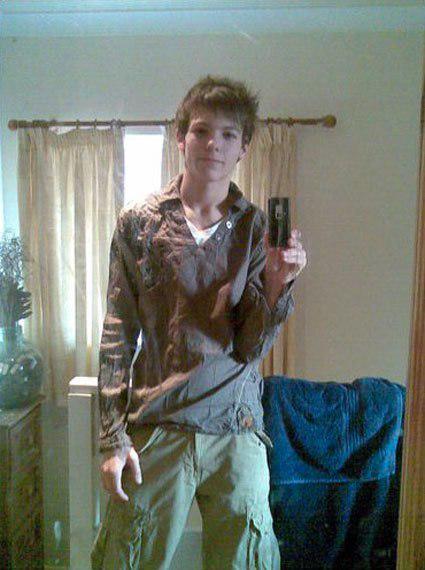 harnialoulia_'s tweet photo. вы слышите мой ор??😂😂😂😂😂😂😂
#OneDBestFans2016
#DirectionersSha https://t.co/LnvB8mHgKF