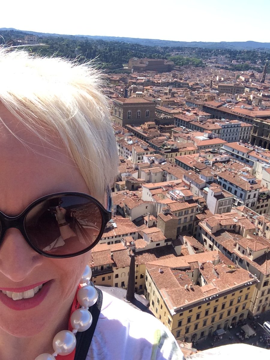 suegwynne's tweet photo. @Smooth_Red #Smoothred Worth the steps https://t.co/vCLr8FzGZq