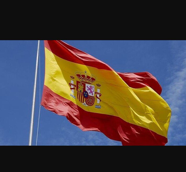 Pepeluken's tweet photo. @FCBarcelona_cat capullos https://t.co/6keimR91QS