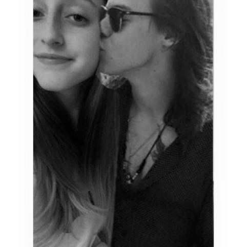 gabfth's tweet image. @Harry_Styles One day it will be real💘 Mind follow me my angel?💘