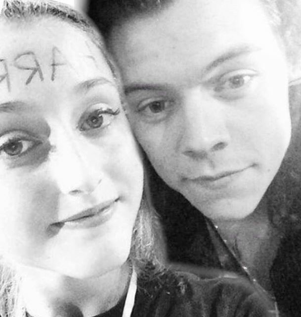 gabfth's tweet image. @Harry_Styles One day it will be real💘 Mind follow me my angel?💘