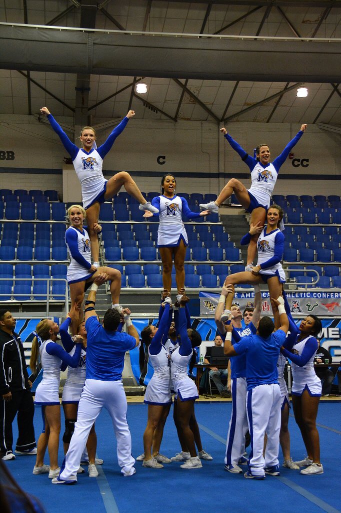 UofMTigersCheer's tweet photo. It's ALMOST TIME!!!! #shownight2016 #bmfisc https://t.co/xQWkdo3CK5