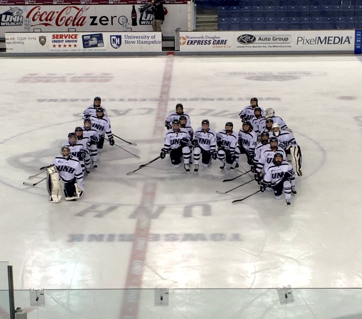 UNHWHOCKEY's tweet photo. The Wildcats are #14strong for Denna Laing. @UNHWHOCKEY sends their love and support. #TeamDenna @PWIH https://t.co/apDvCSCJxc
