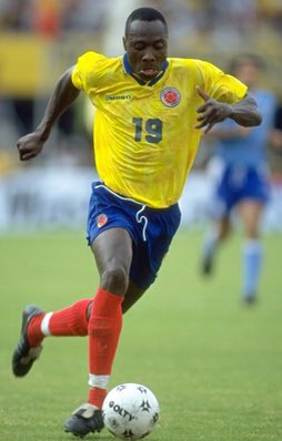 Fullfutbolero's tweet photo. Freddy Eusebio #Rincón Valencia,#Coloso,delantero,654 partidos,212 goles,87 veces internacional🇨🇴 https://t.co/9EX4HNKzIj