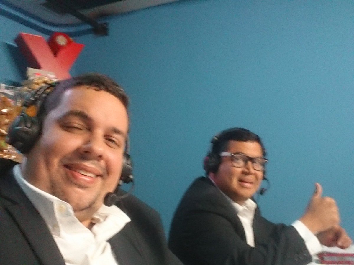 En el tércer piso de mucha noche... Hoy domingo