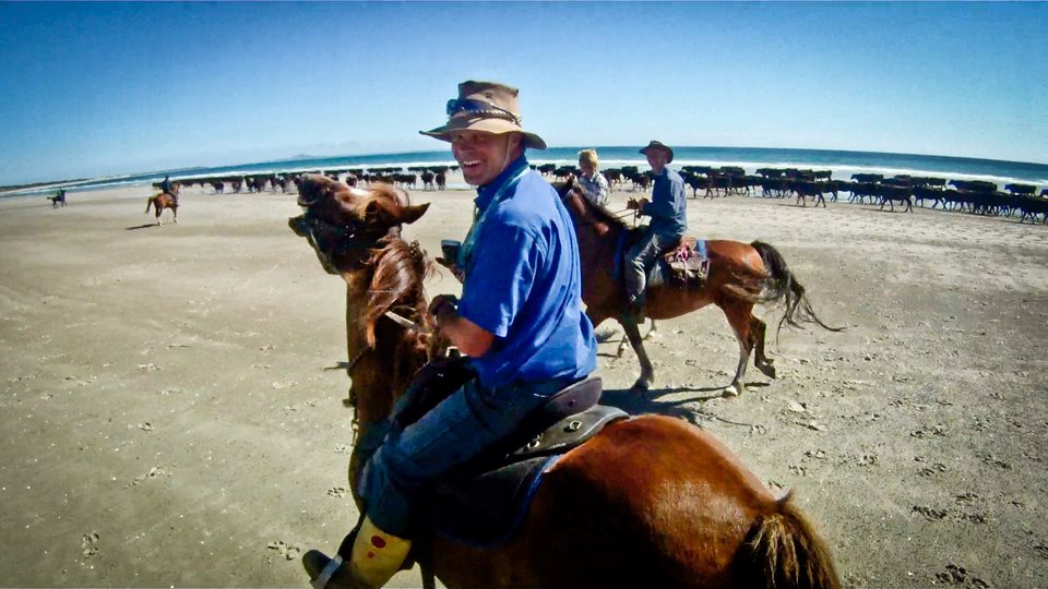 MT <a href="/Hospitalityed/">Hospitality mag</a>: Home of the swimming #wagyu: #Tasmania's <a href="/robbinsisland/">Wagyu</a> [video] hospitalitymagazine.com.au/food/profiles/… #beef