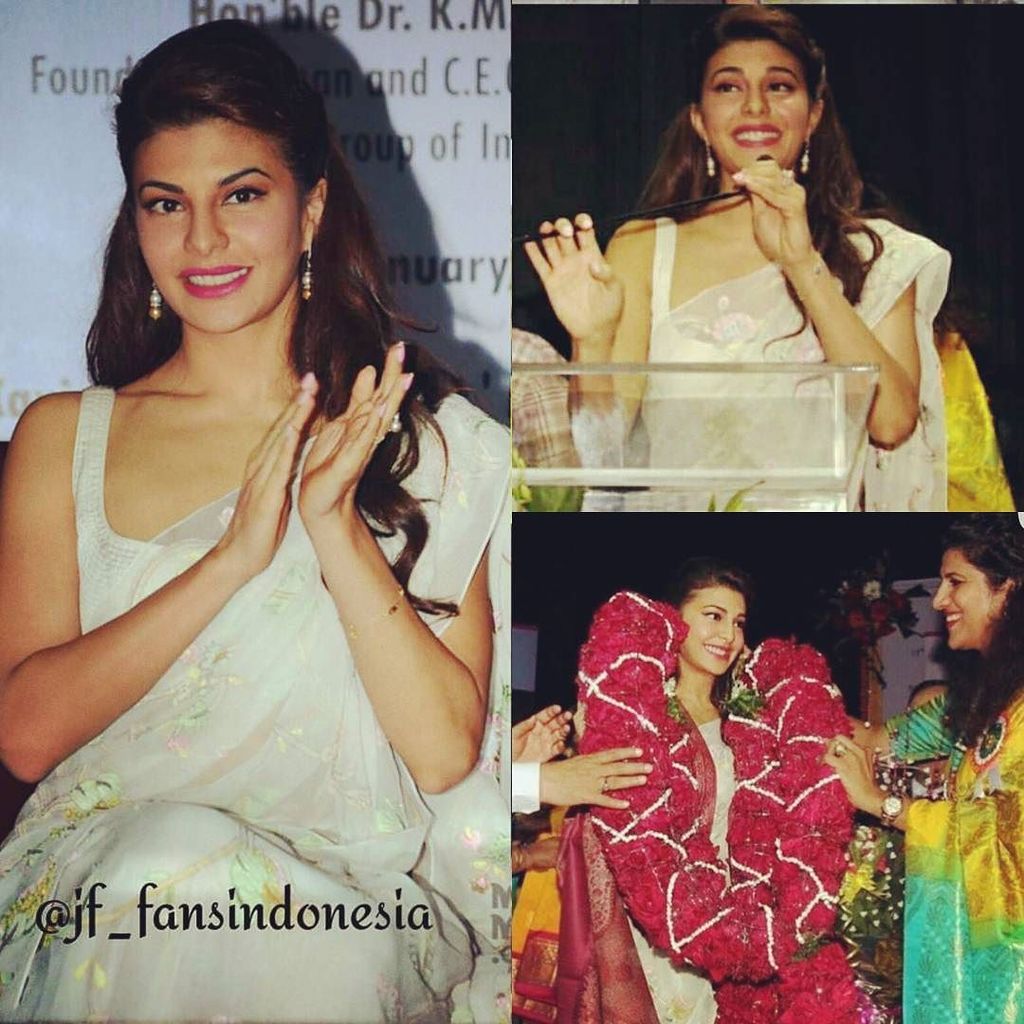 Asli_Jacqueline's tweet image. This was a first for me!! Being felicitated by the #universityofmumbai thank you so much … ift.tt/1PaN4DI