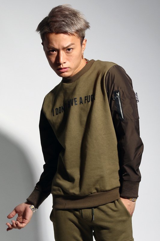 selectshop_game's tweet photo. 【#DEEP 旬な新作アイテム続々入荷中!】
MAX50%OFF SALE開催中!!
1万円以上で #送料無料 3点購入で更に10%オフ!
詳細▶https://t.co/ZenMuZiOwG
#BITTER #KNUCLE #雑誌 https://t.co/4Wj5AwDjy3
