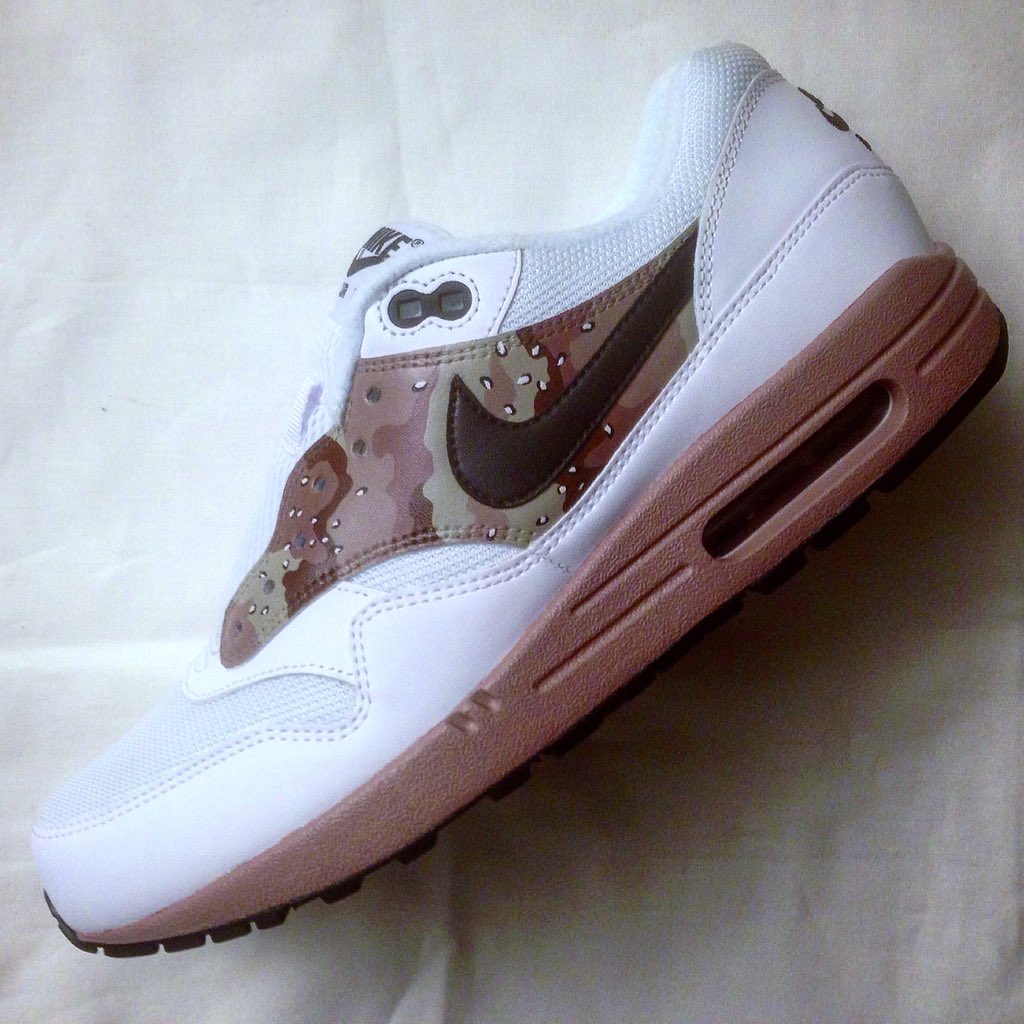 Super250er's tweet photo. AM1 Desert Customs
@OTSShoeShop @AngelusDirect @Nike https://t.co/WsWP8cSUkH
