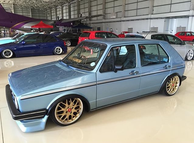 CheeseLiving_'s tweet photo. RSA repping hard... Go RSA...#OTF15 really presented. @EpicDubs @Tauriq @vdubfestSA @VolkswagenSA @SlamandStance https://t.co/U4A6rdBrqN