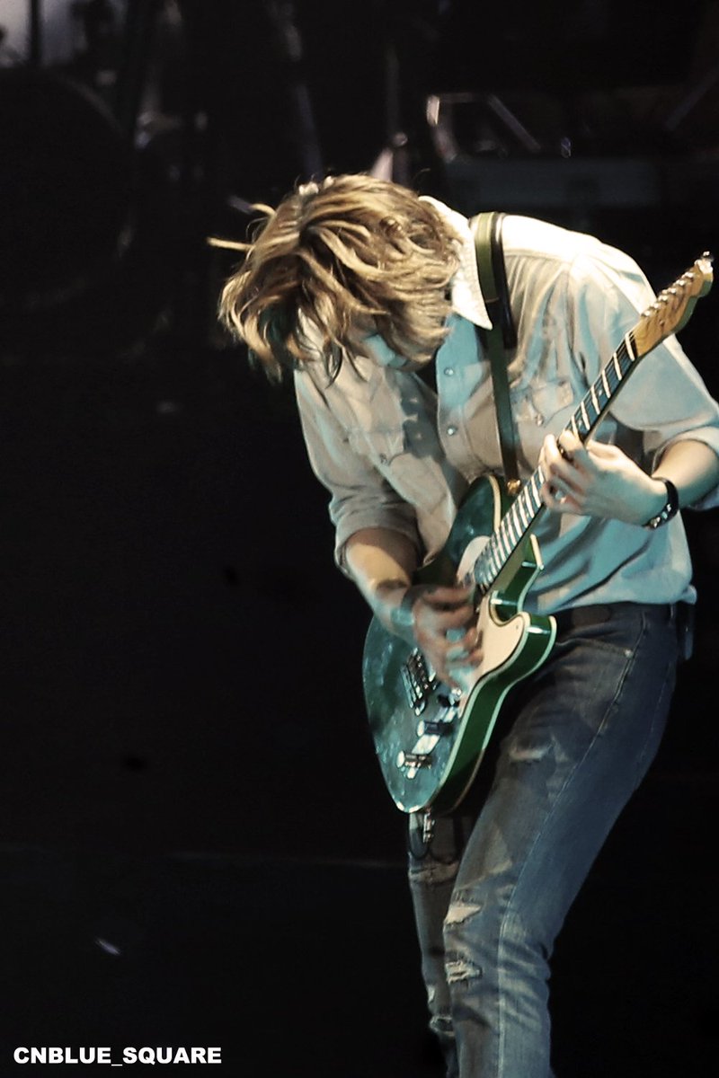 cnblue_square's tweet photo. 20160116 Come together BKk 2P update #ComeTogetherinBKK #CNBLUE #leejonghyun #이종현 https://t.co/2jEYoS3itq @cnbluegt https://t.co/ilROT4kRHR