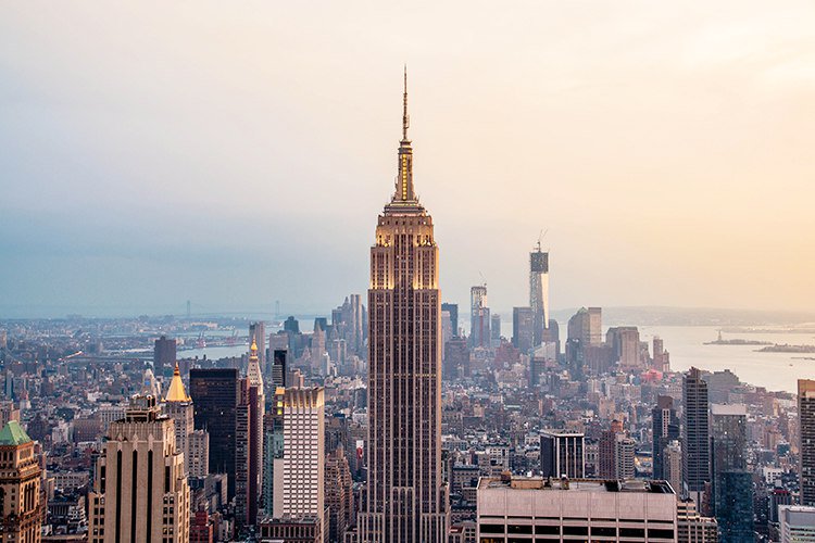JLL's tweet photo. Has the Empire State Building set a new standard for #sustainable #realestate? https://t.co/oUp7PpvYFz https://t.co/GvEUnkxESg