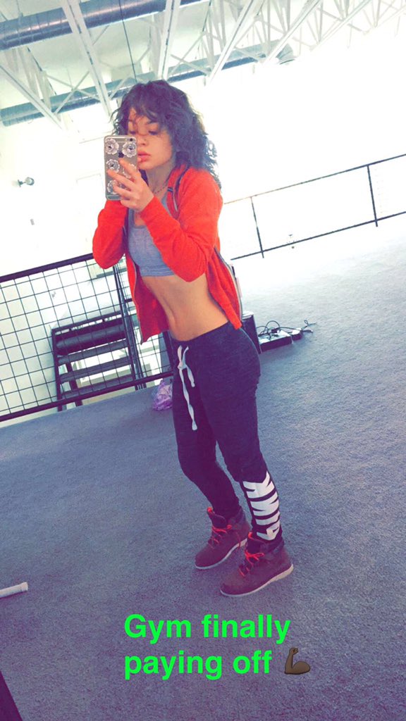 _srsx3's tweet photo. Fitness log 💪🏿 from start to now 🤔 3 months worth of effort #fitness #fitnessgirls #workout #gym https://t.co/sApQaRfTns