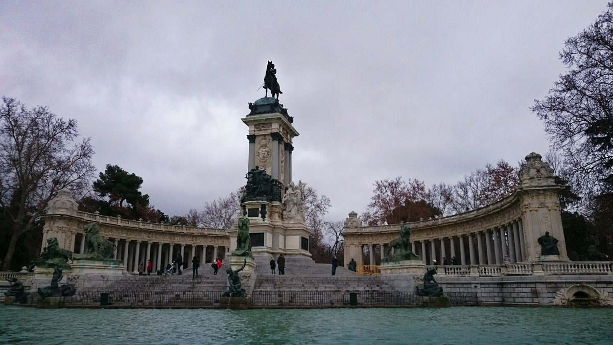 jeyandel's tweet photo. #parquedelretiro #Madrid #Invierno https://t.co/0v0lBnIc6w