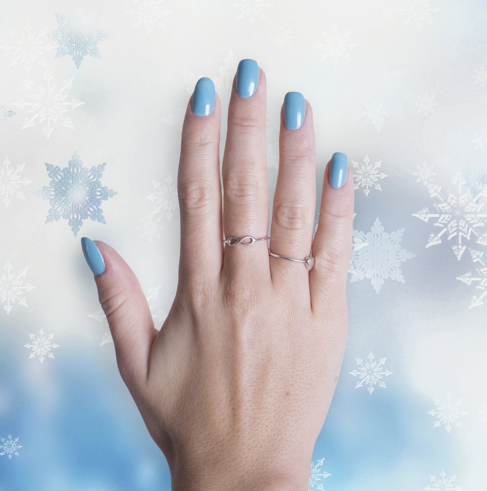 MeekiBeautyLab's tweet photo. Make this Blue Monday a happy Monday! #meeki #bluemonday #nailsoftheday https://t.co/QH0jqQqLuk