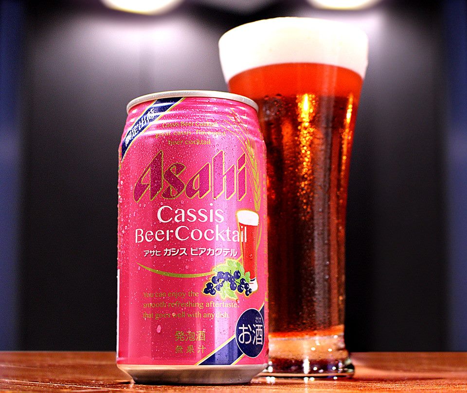 アサヒビール Asahibeer パッケージめっちゃピンク O 期間限定 カシス ビアカクテル が新登場 ビール類ならではの喉ごしと カシスリキュールの甘酸っぱさをあわせもつオシャレでイカしたナイスなやつです 今晩是非試してみて下さいね