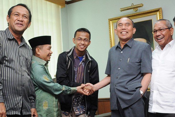 Pola Baru Gerakan Mahasiswa puspol-indonesia.org/2016/01/11/pol…