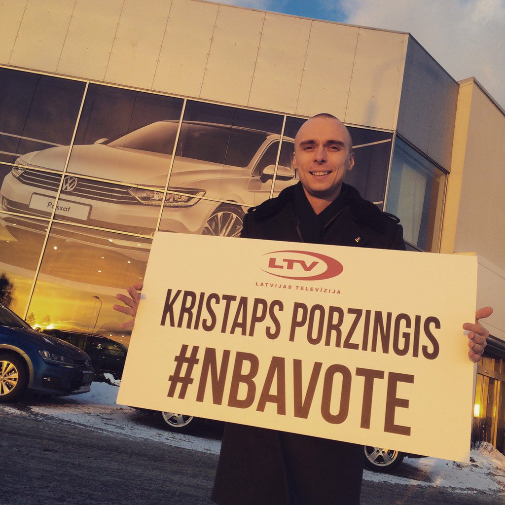 ltvsports's tweet photo. Vēl 1 diena  
Google: https://t.co/ayRKsbkF1K  
NBA :https://t.co/GTEiLF6FDL  

Kristaps Porzingis #NBAVote https://t.co/1nMxDgenXj