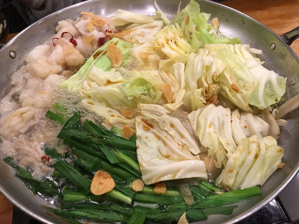 藤林弘之 Ar Twitter 九州では有名なうどんチェーン ウエスト なぜか東京 町田に1店舗あるのですが もつ鍋 のコスパのよさに驚愕 写真は3人前 おいしいしこれで900円とか ウエストすごい 町田街道すごい T Co Qxkdcxb8vs