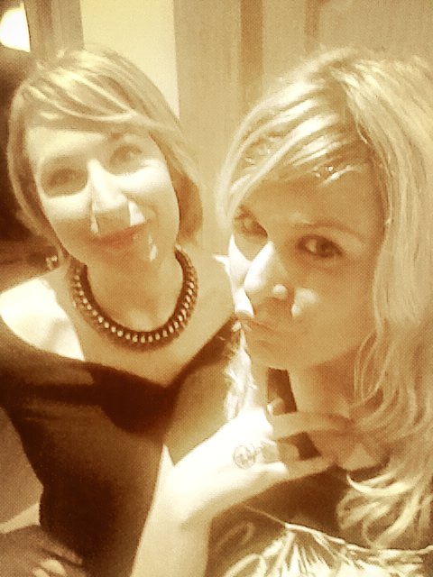 Sin duda alguna hay Domingos cachondos#sidras#tapeo#Albeniz#postureo#bachateo#JackSparrow#risas#amoamisamigos#