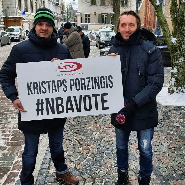 A_Reizenbergs's tweet photo. Atbalstam, atbalstam Kristaps Porzingis.@kporzee  #NBAVote https://t.co/KFopuqOc7m