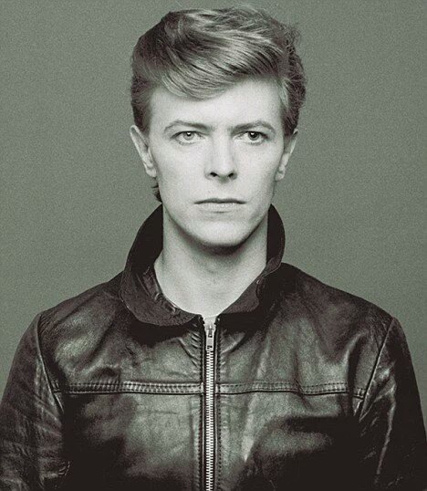 triplemrocknews's tweet image. Some sad rock news with reports David Bowie has died after a long battle with cancer.