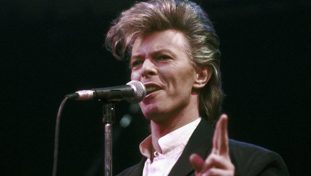 demorgen's tweet image. BREAKING: David Bowie (69) overleden bit.ly/1P1LPQW