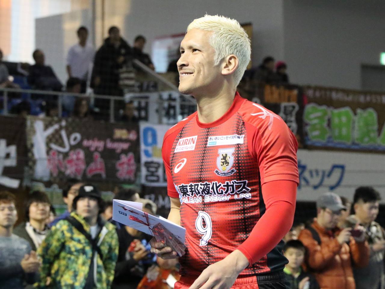 Futsaledge フットサル界を揺るがすほどの衝撃となった森岡薫の 戦力外 その背景には森岡の高額年俸と 名古屋のチーム事情がありました なぜ森岡薫は名古屋オーシャンズを 戦力外 になったのか T Co Gr02rmiid9 T Co Bj5utfelga
