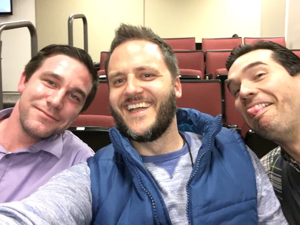 robertbingalls's tweet photo. Pitch team ain't mad. #SavingLives #PitchSlapping #csw8 @MakrSafe @StartupWkndCLT @StartupWeekend https://t.co/BgI6XlhZWk