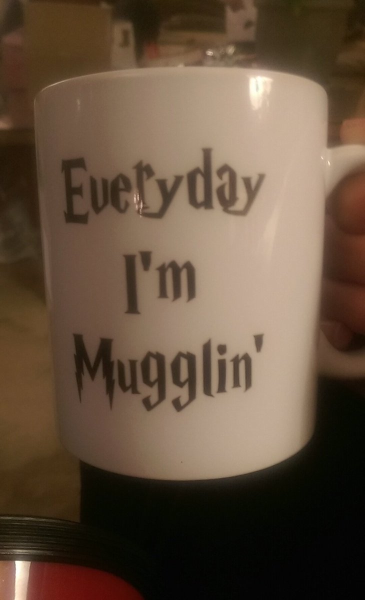 bradopotatohead's tweet photo. Thanks AnnDee 😂❤❤❤ @anndee_myers #LateChristmas #LeftyMug #MuggleLife https://t.co/yeGwW1AIO4