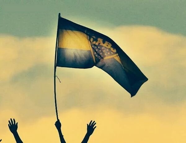 SinPlumasCABJ's tweet photo. TE EXTRAÑO MAS QUE NUNCA Y NOSE QUE HACER
#TeExtrañoBocaJuniors https://t.co/M6GkDaNSeG