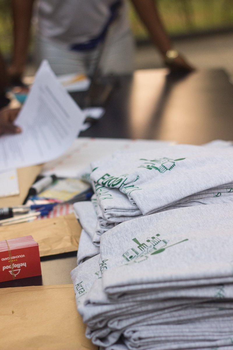 essense_13's tweet photo. Happy Monday! Pictures from #AccraFoodHack Day 1 are up on Facebook: https://t.co/ErConyLtPb https://t.co/IZHUoUMu18