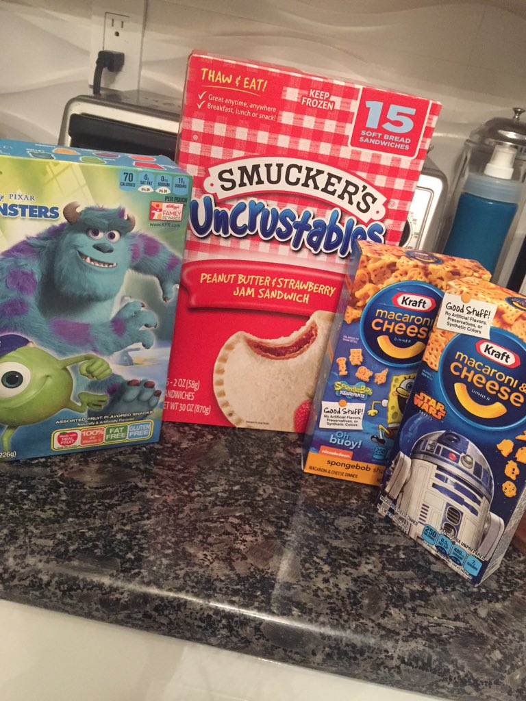 ItsDelaneyNoll's tweet photo. I promise I'm an adult... https://t.co/rXyZGYNgKg