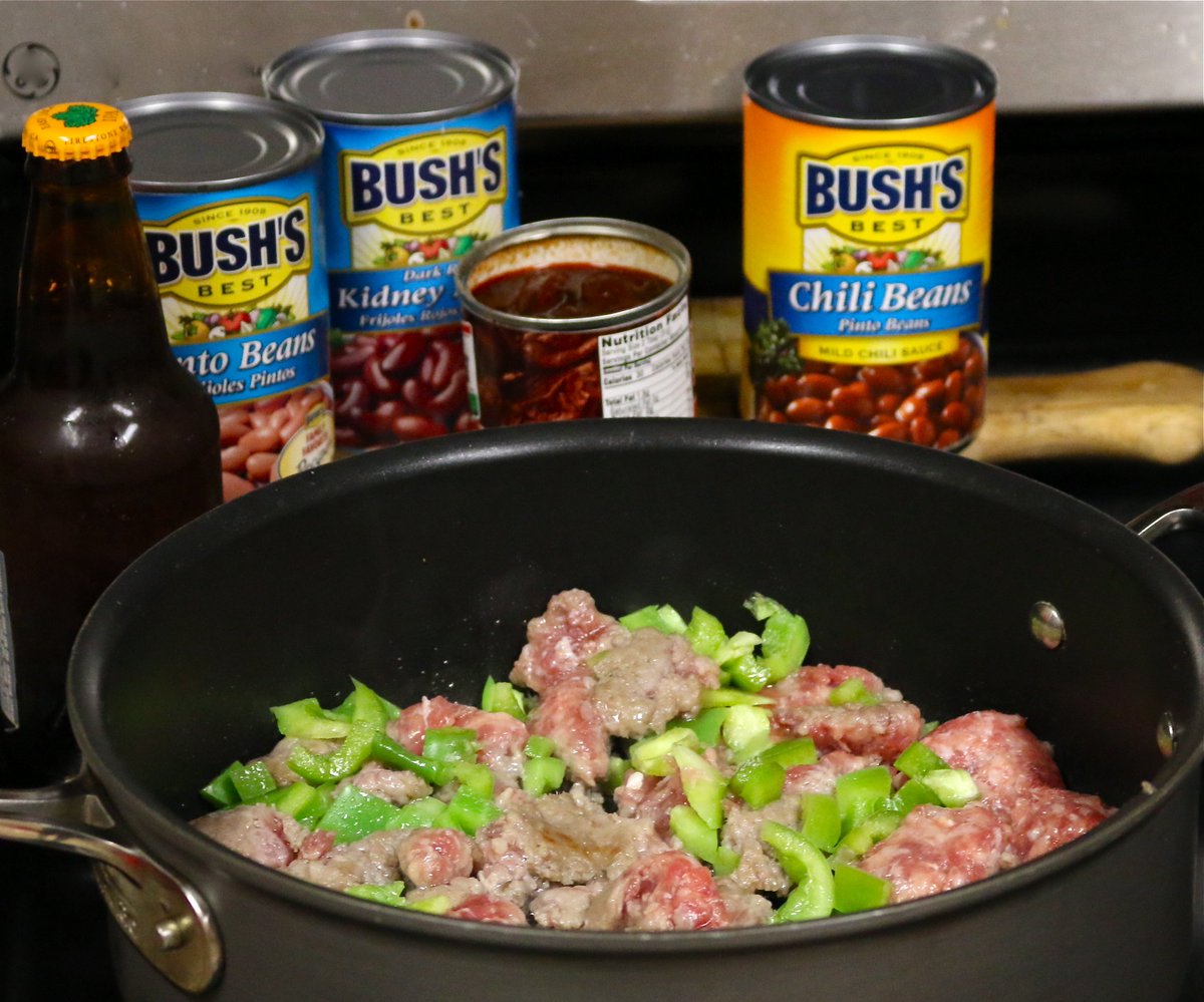 AMerryRecipe's tweet photo. What happens when you blended chipotile adobe sauce, beer, and spices with 4 types Bushs bean? #BushsChiliCookoff https://t.co/yjhCK8IrVJ
