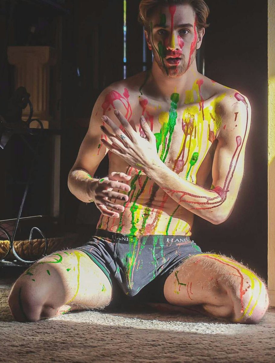 Silv3rStudios's tweet photo. Silver Model: @SilverAddam #paint #mensunderwear #malemodel #hanesunderwear #paintmodel #rainbow #gaymen #sexymen https://t.co/F3y2JSCYDL