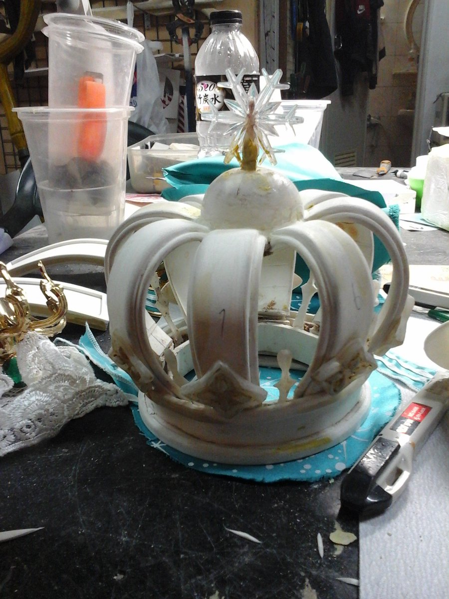 0JP60's tweet photo. 最近製作的皇冠 https://t.co/QoMTD5OP7V