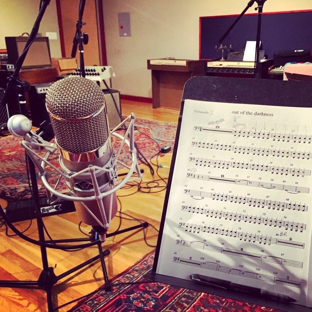 jesswangcello's tweet photo. Sunday studio sesh 🎧 #cellotracks #recording #brooklyn #missionsound https://t.co/pOq6aCiEHc