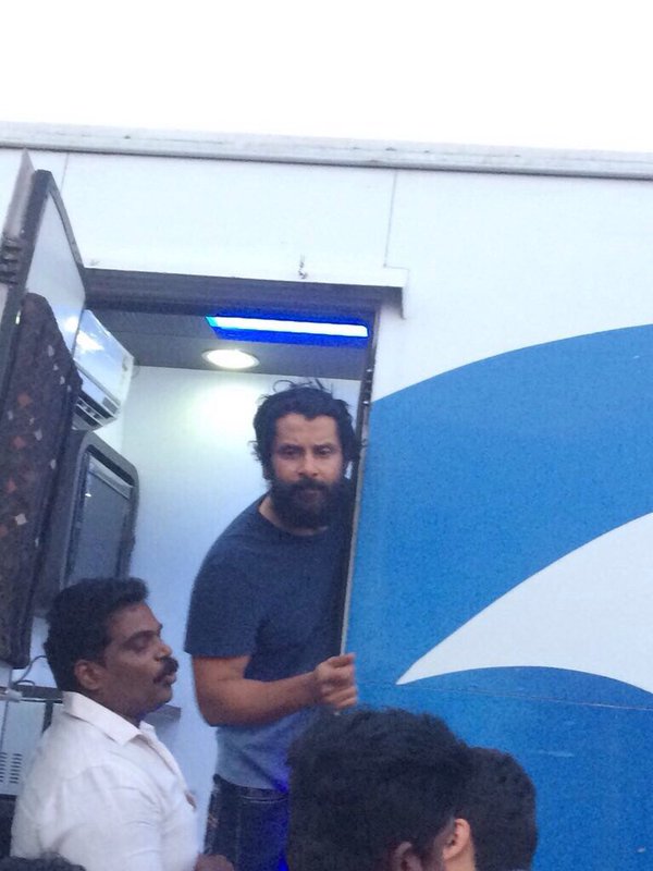 irumugam's tweet photo. #ChiyaanVikram https://t.co/FlI8ydDFFa