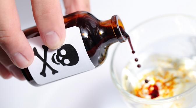 Ингредиенты яда. Скайрим ингредиенты для зелий лекарства. Скайрим рецепты ядов. Бутылек с ядом. Токсичные вещества.