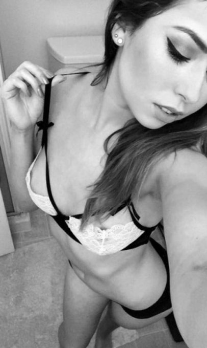 #mooretease https://t.co/GUeRp8Rrfq<a href="/tag/mooretease"class="tags">#mooretease</a>